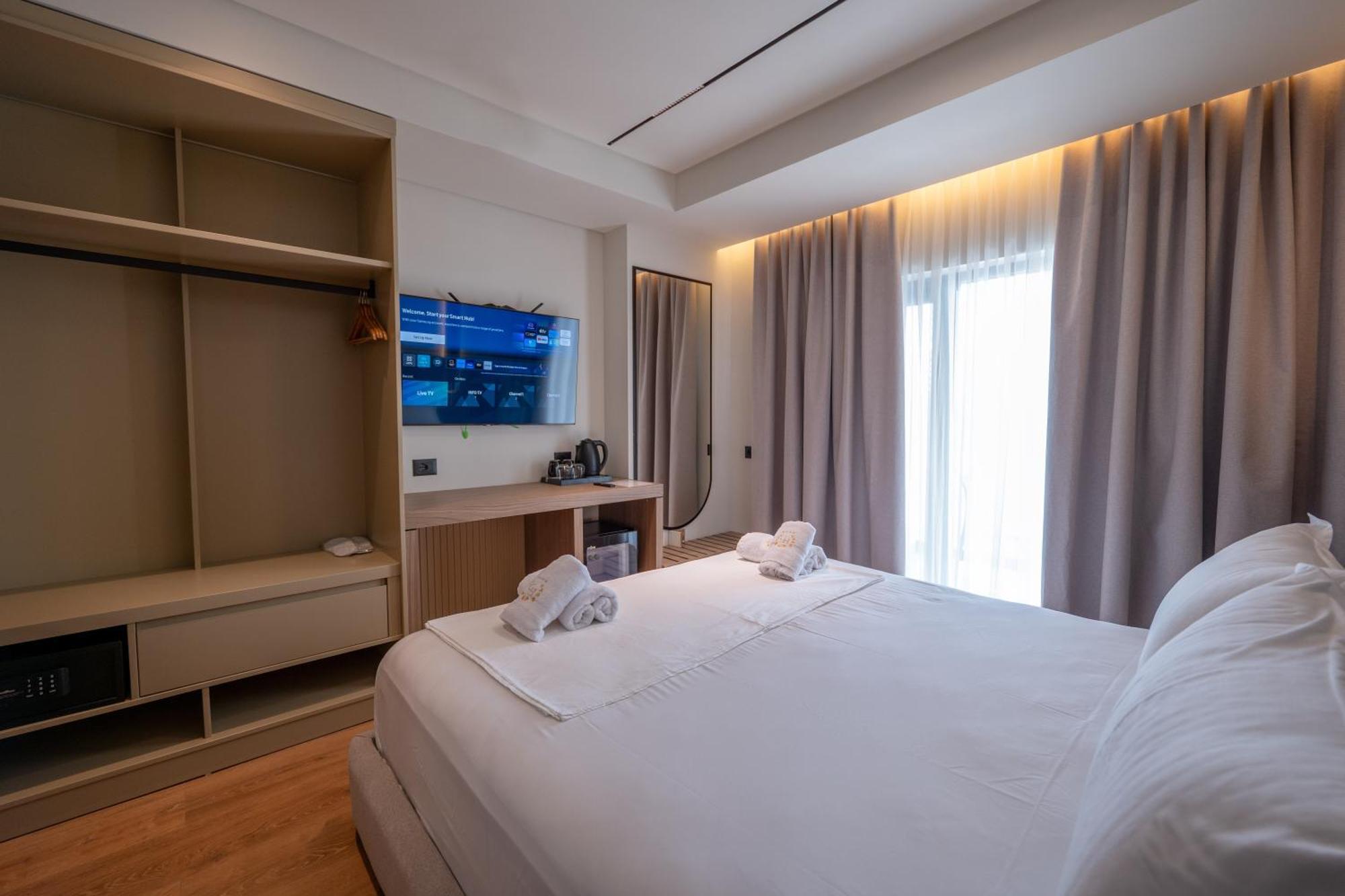 Grand Sarandë