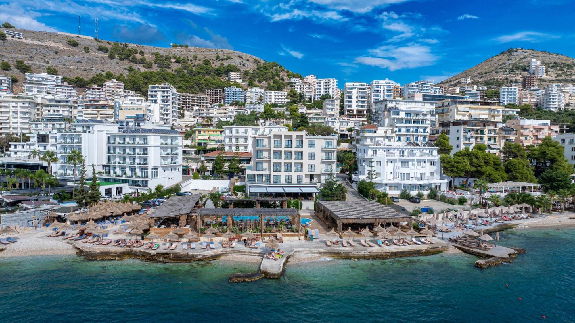 Grand Resort